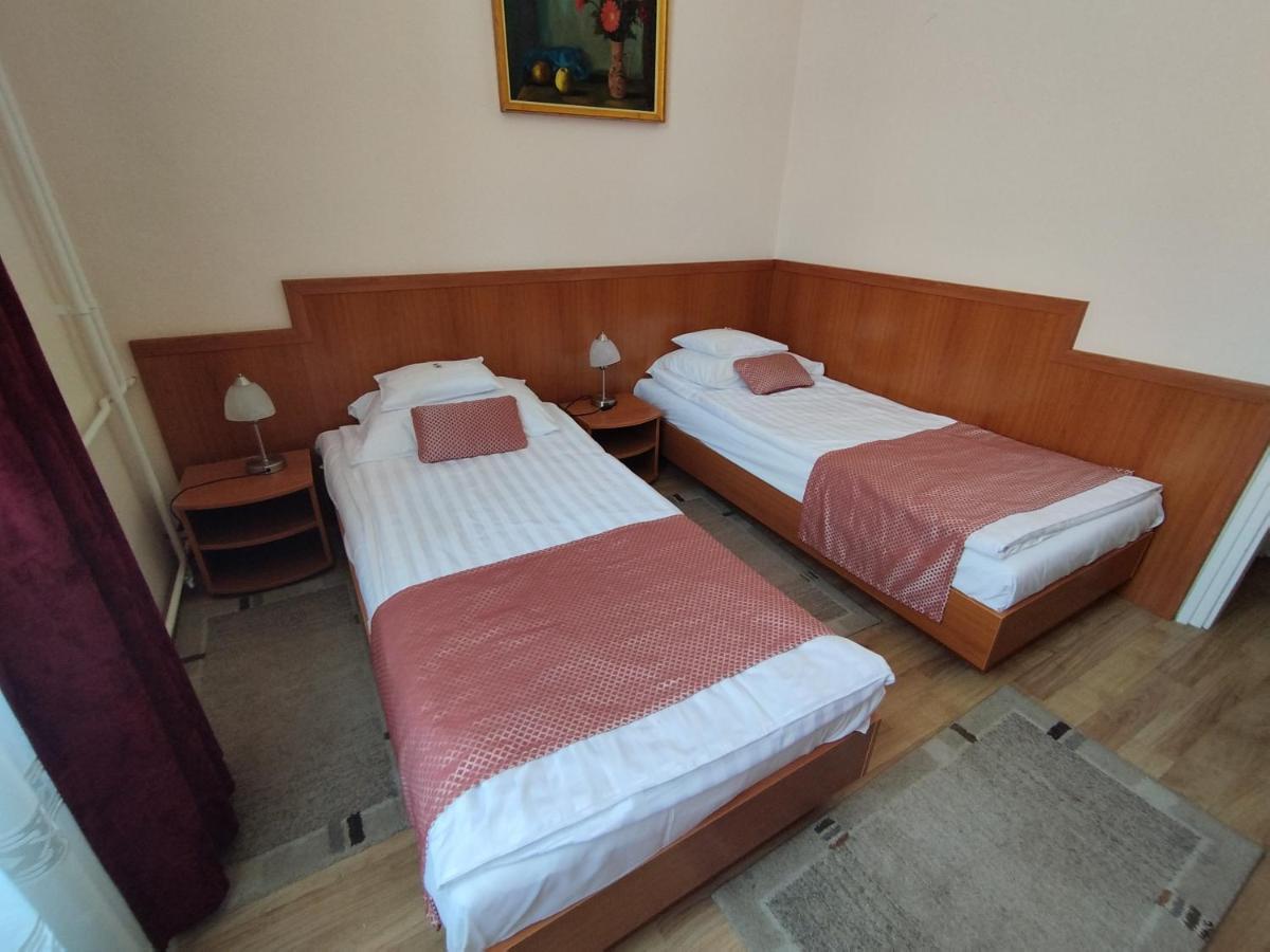 Hotel Pannonia Miskolc Exterior photo