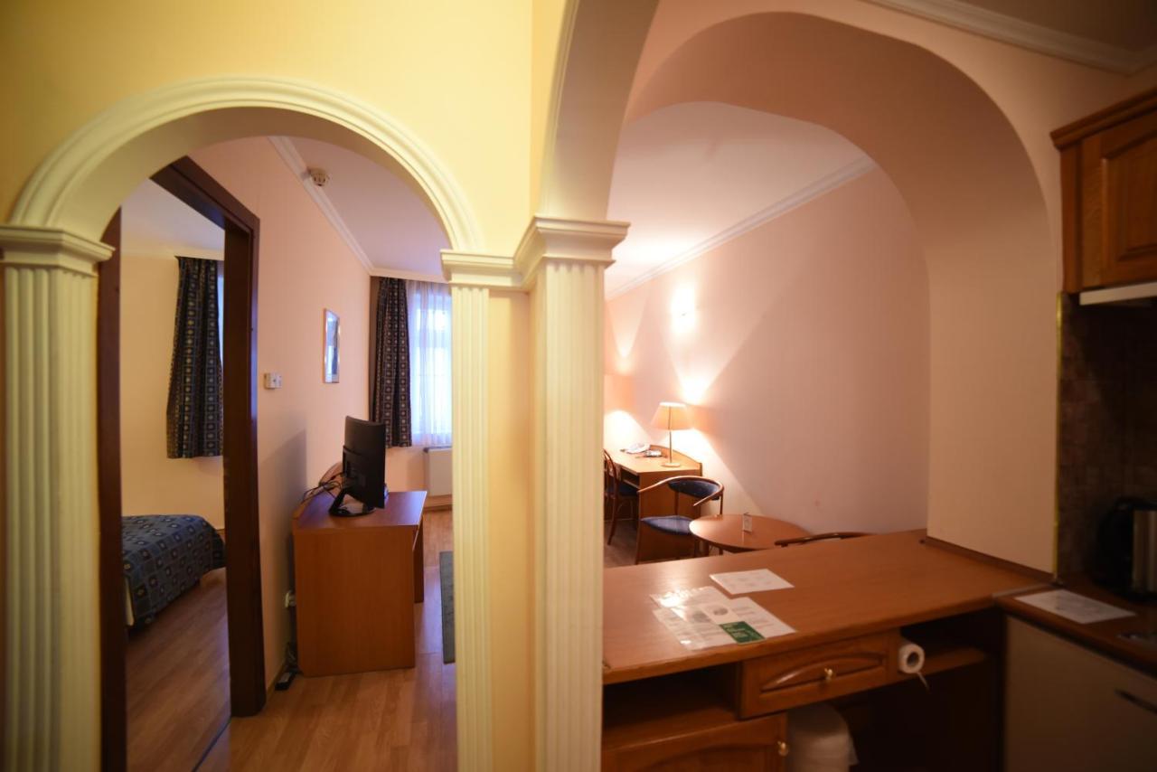 Hotel Pannonia Miskolc Exterior photo